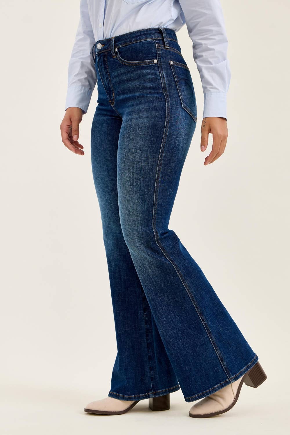 JUDY BLUE HW T.C. CHARLOTTE FLARE DK Modern Indigo