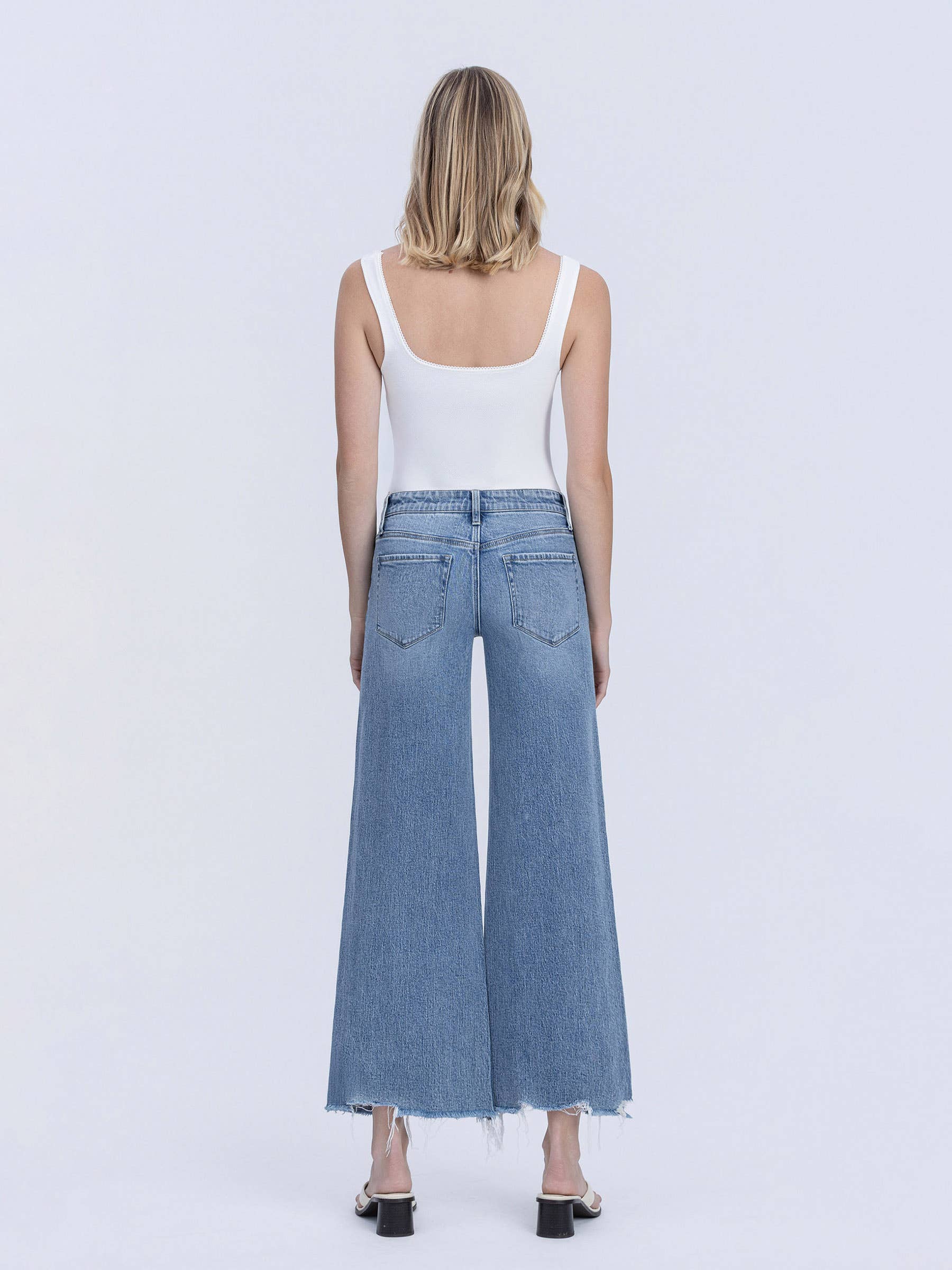 Vervet HIGH RISE RAW HEM SLANT SIDE SEAM WIDE LEG JEANS