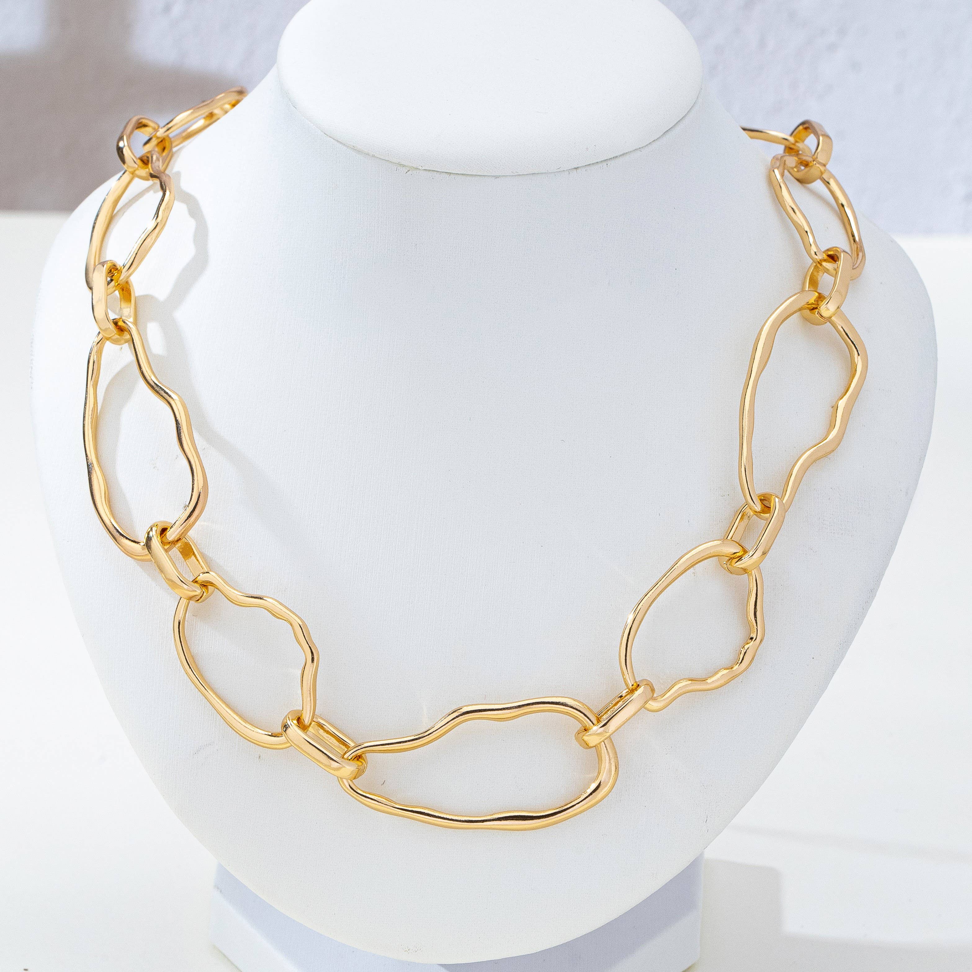 Josslyn Artisanal Hammered Organic Link Necklace