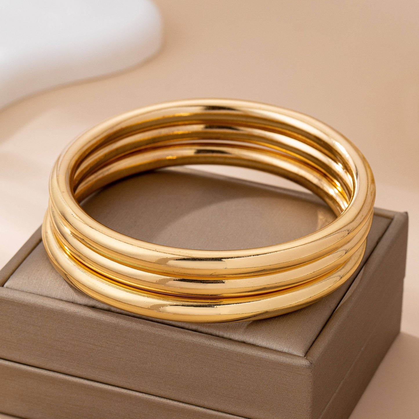 Josslyn Chunky Triple Tube Bangle Set